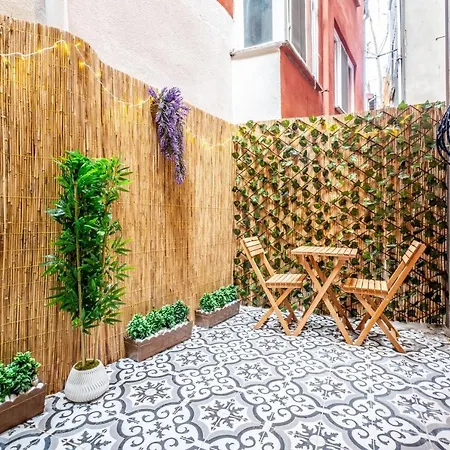 Cozy Studio Flat With Backyard In Sisli Apartamento *