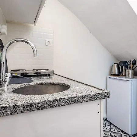 Apartamento Cozy Studio Flat With Backyard In Sisli
